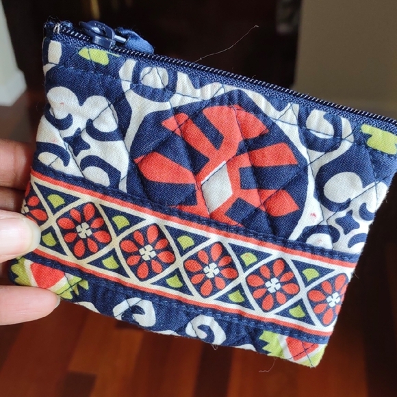 Vera Bradley Blue and Red Patterned Small Shoulder Bag With Coin Pouch - Picture 10 of 11